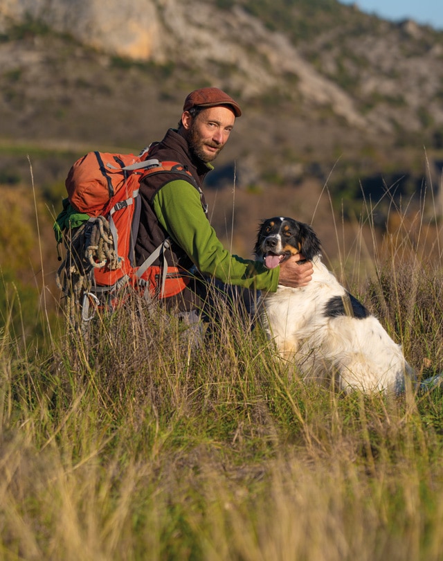 Photo de reportage : randonn&eacute;e accompagn&eacute;e dans la garrigue du Pic Saint-Loup