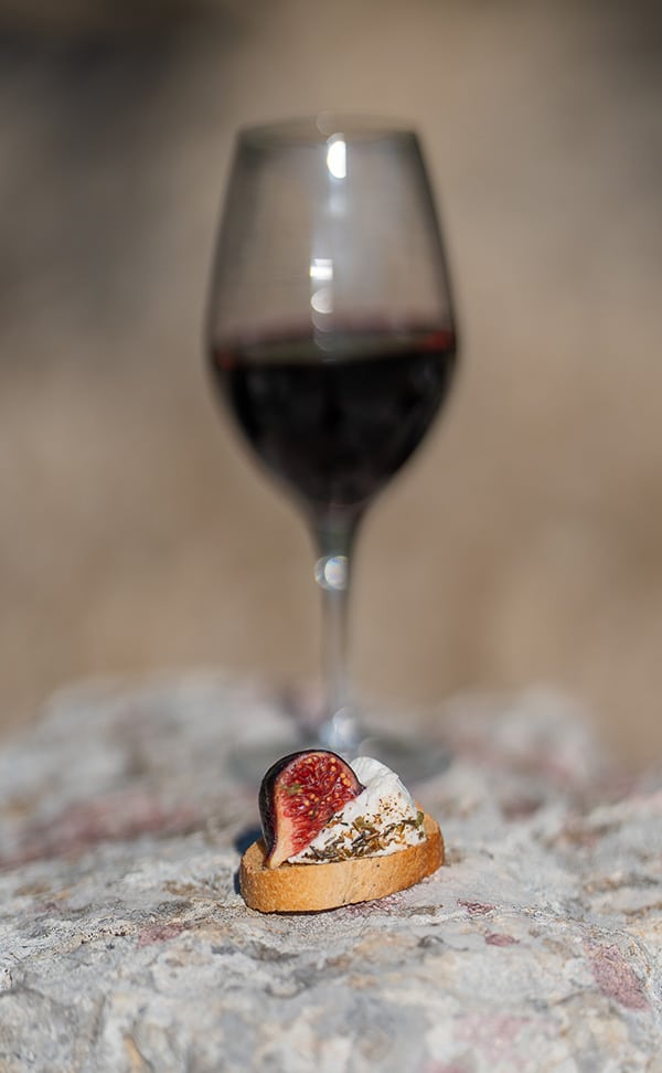 Verre de vin du domaine — image gourmande nature