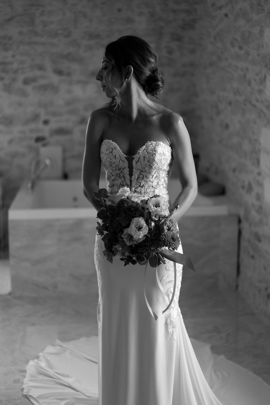Portrait de mariage en noir et blanc à Montpellier